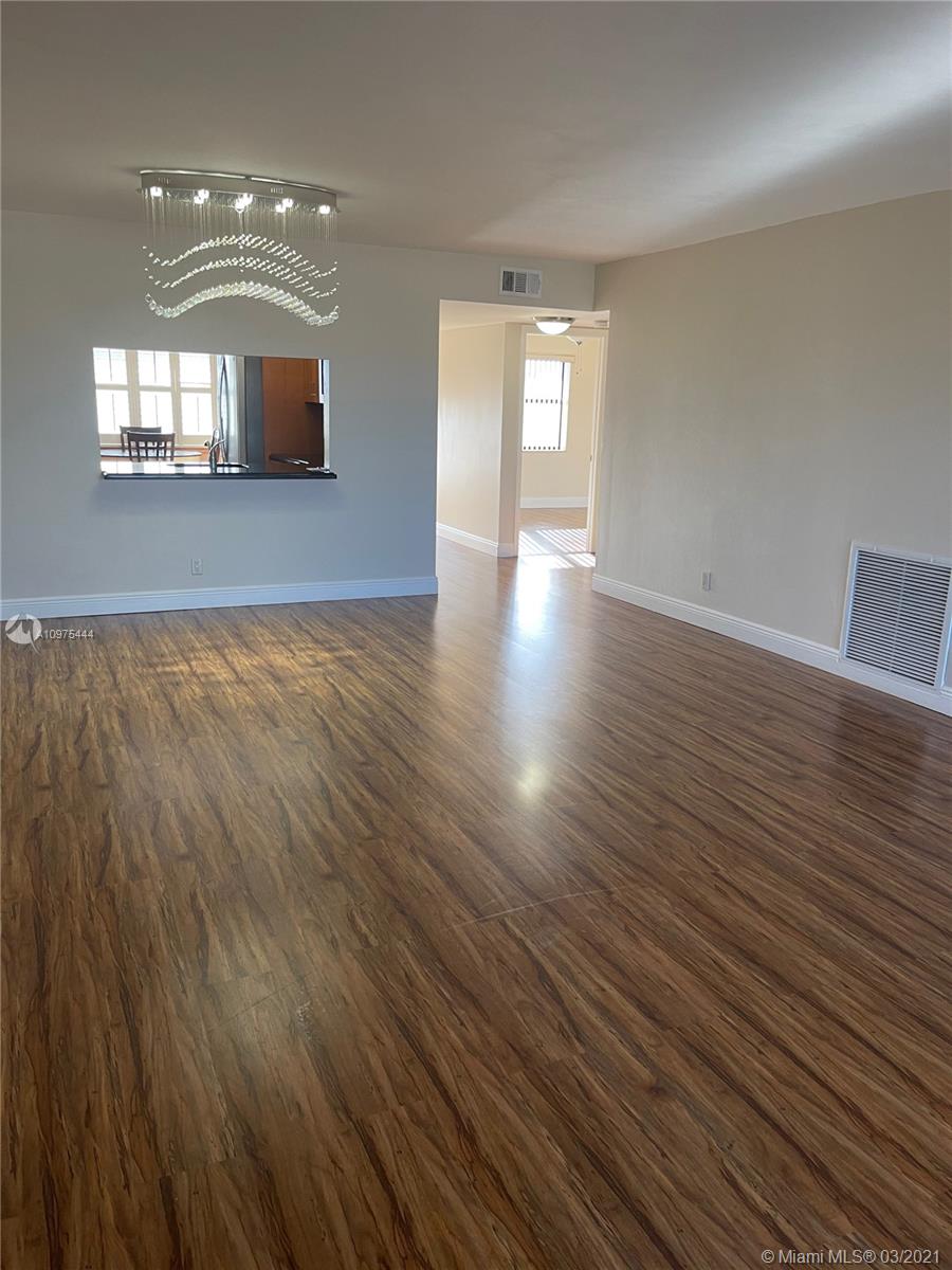 SUNRISE LAKES 184 CONDO - Residential