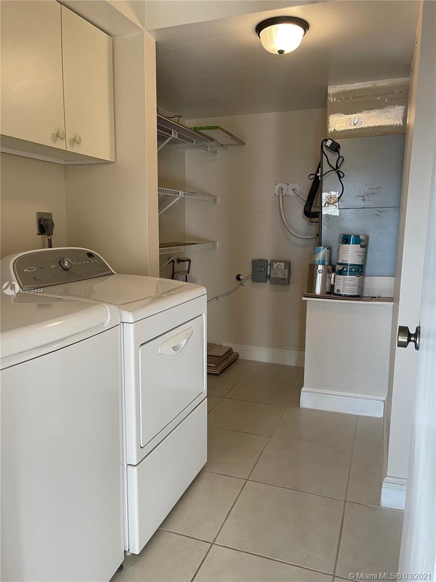 SUNRISE LAKES 184 CONDO - Residential