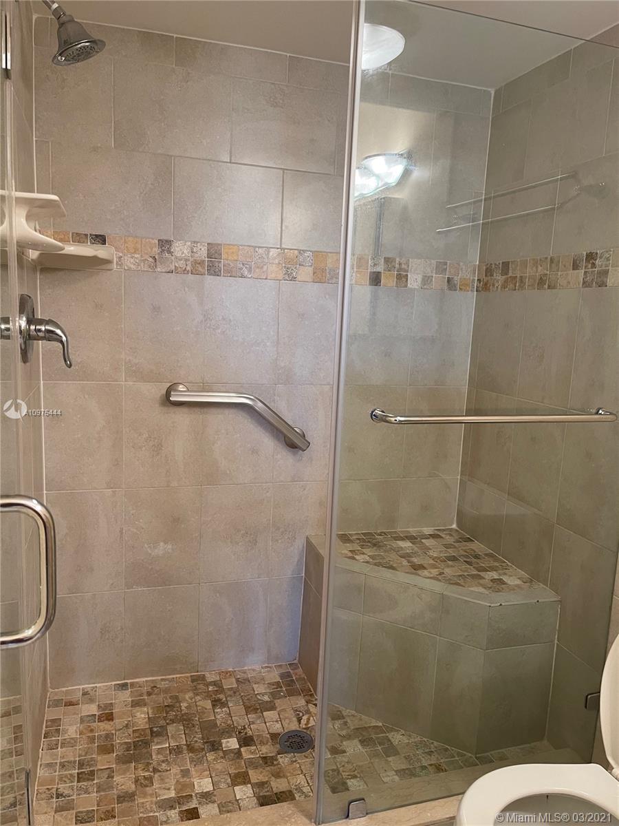 SUNRISE LAKES 184 CONDO - Residential