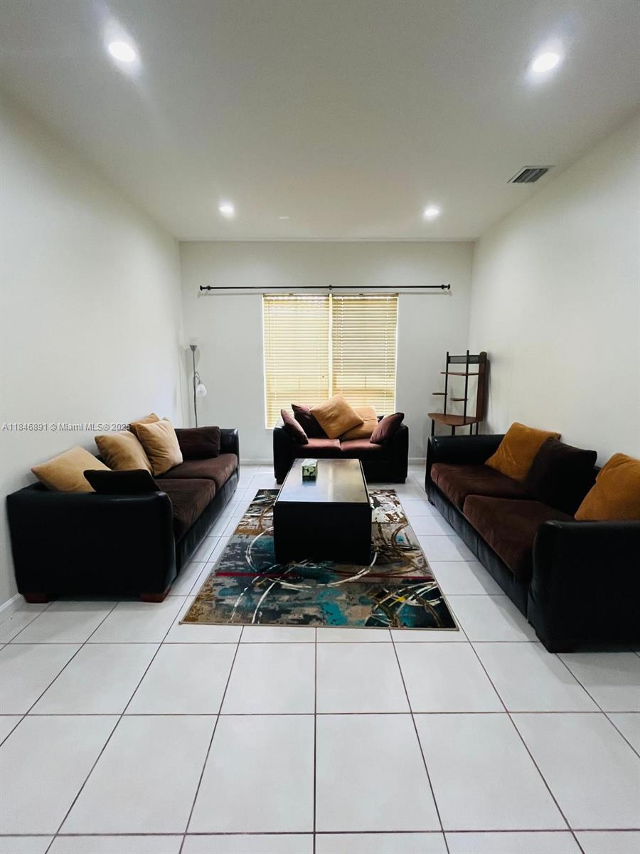 14146 S Cypress Cove Cir