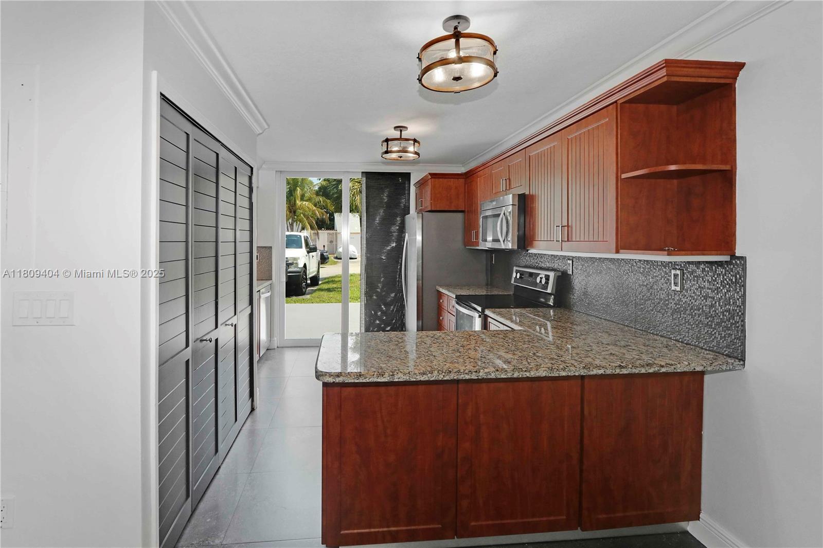 12340 SW 20th Ter 12340