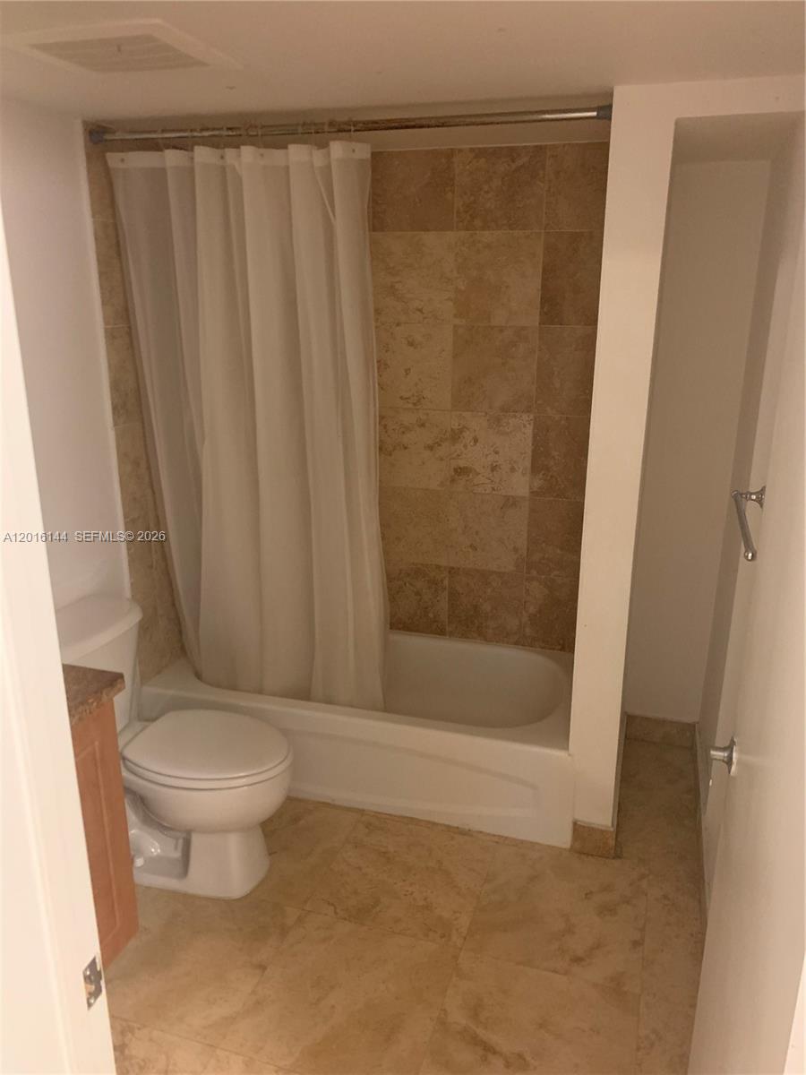 BREEZE CONDO - Residential Lease