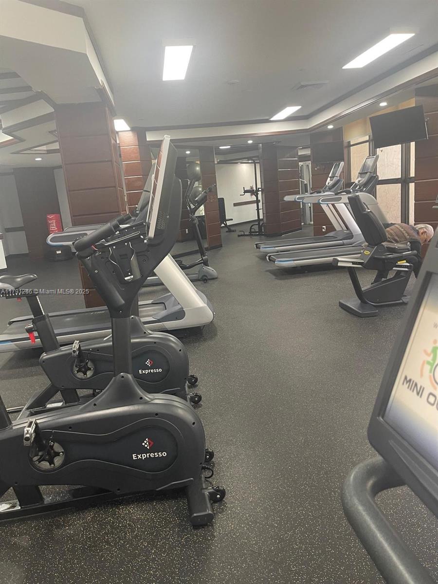 TOWER AT BISCAYNE COVE CO - Residential