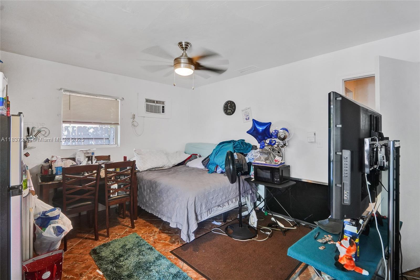 6768 Rose Dr