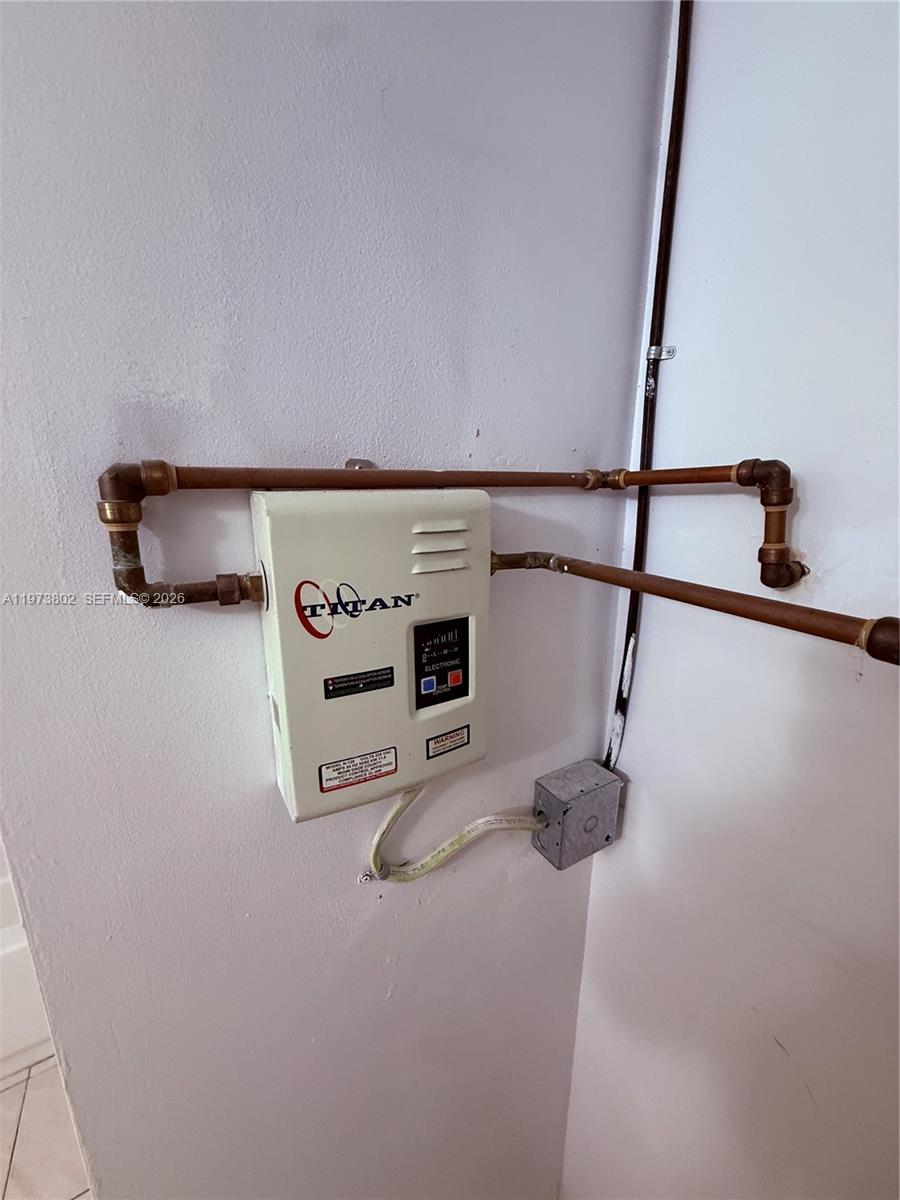 LAGO GRANDE TWO CONDO - Residential