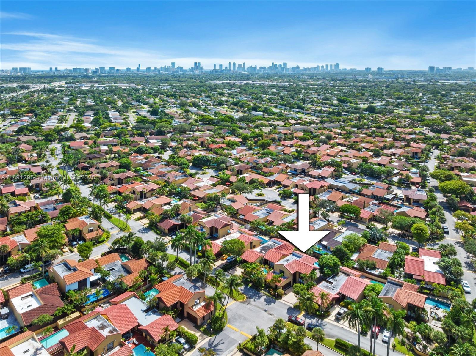 SKY LAKE VILLAS FIRST ADD - Residential