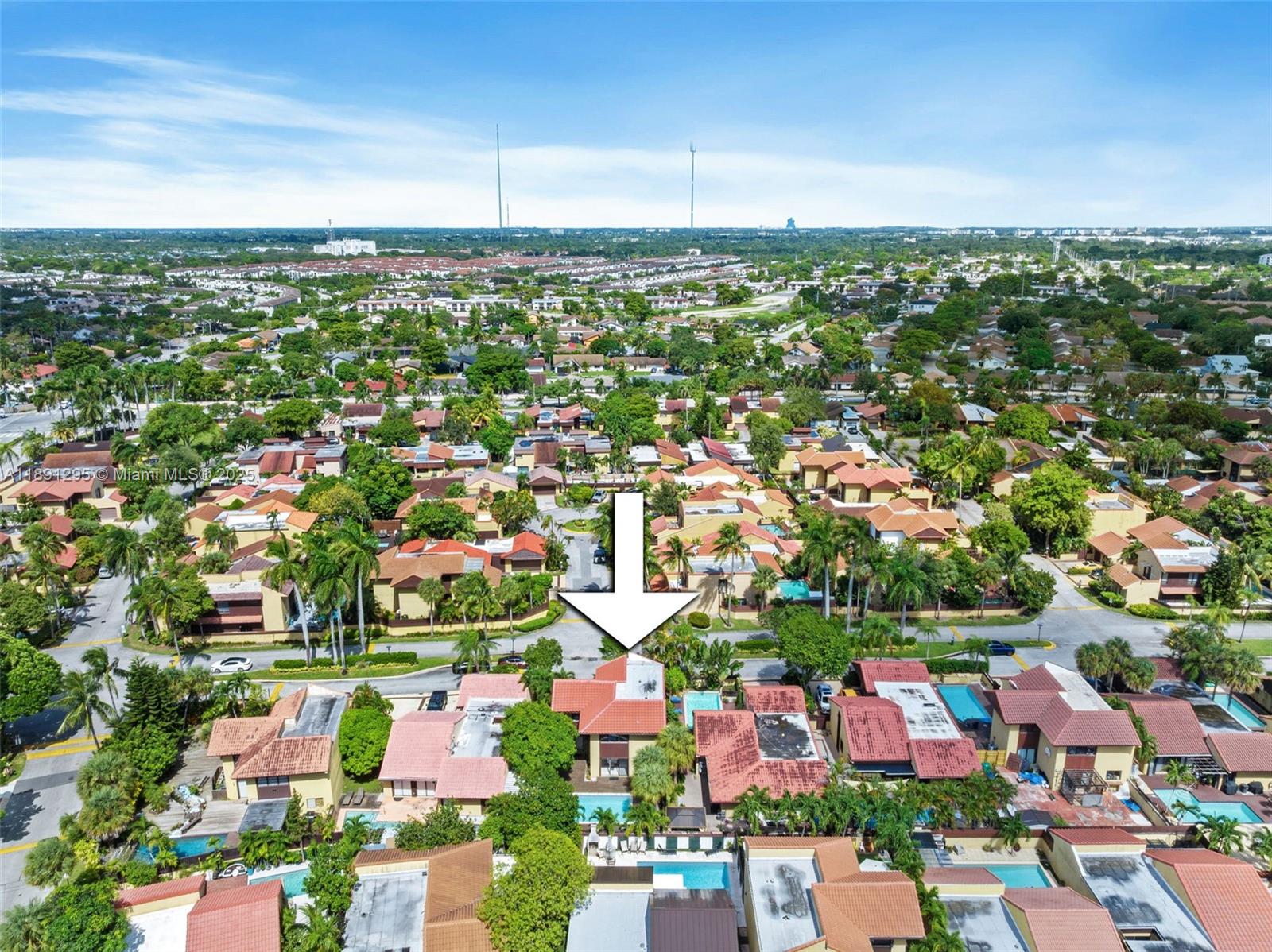 SKY LAKE VILLAS FIRST ADD - Residential