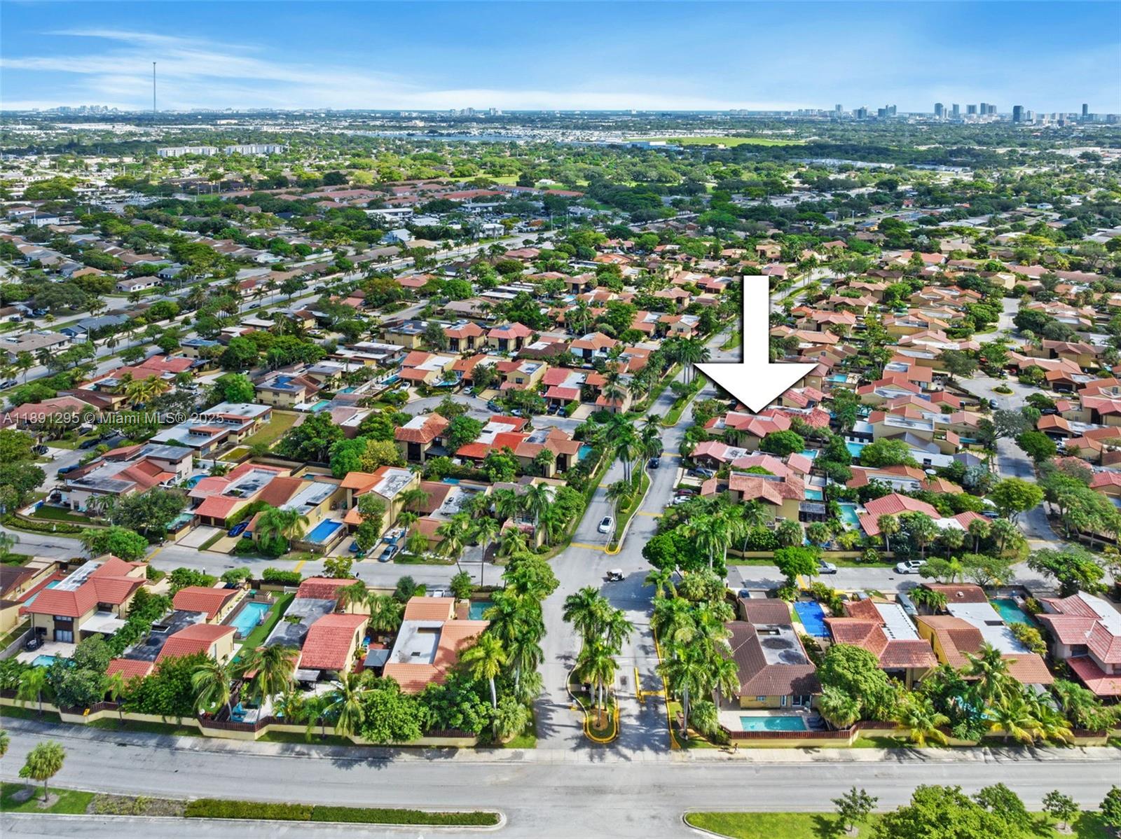 SKY LAKE VILLAS FIRST ADD - Residential