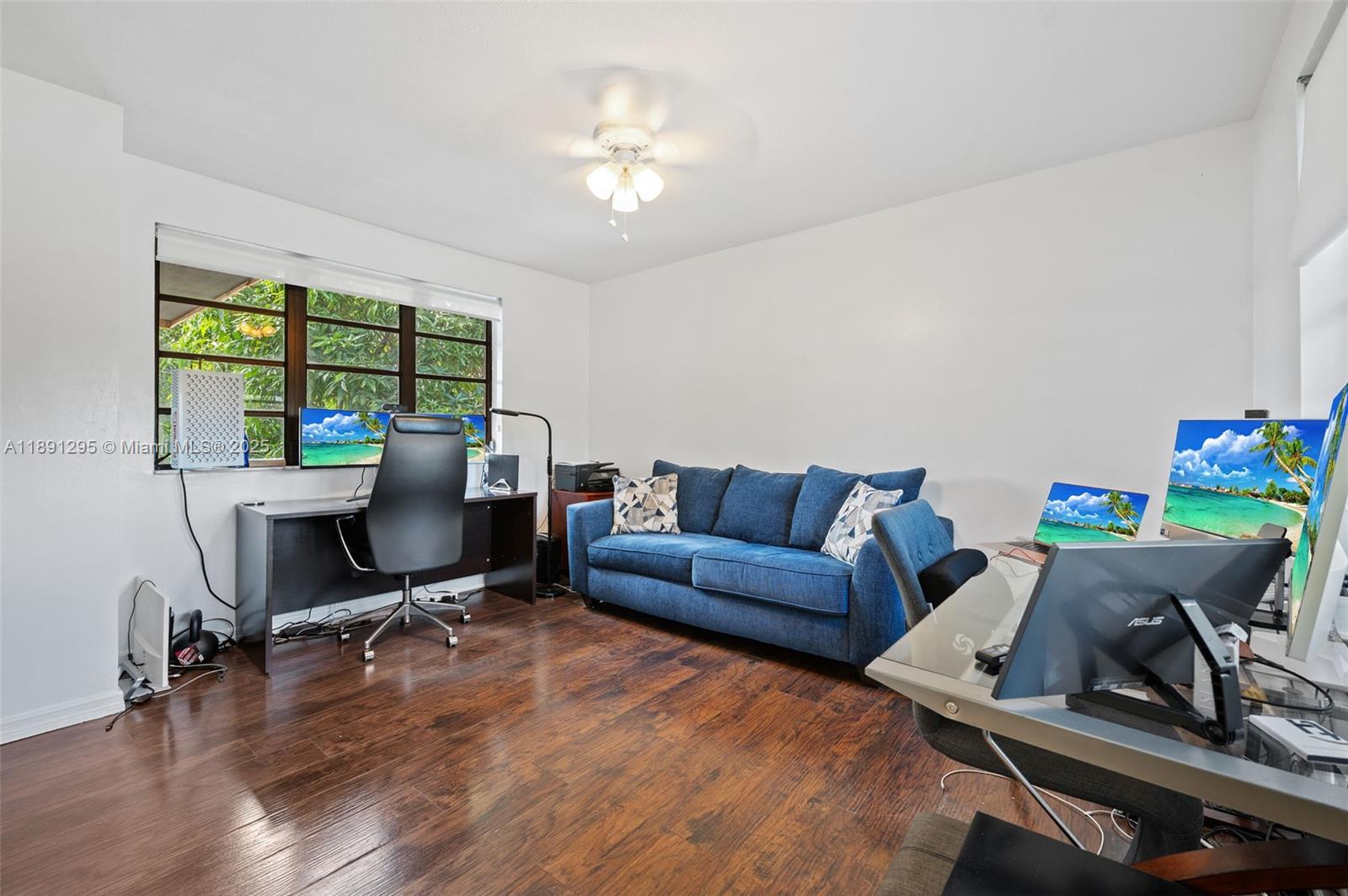 SKY LAKE VILLAS FIRST ADD - Residential