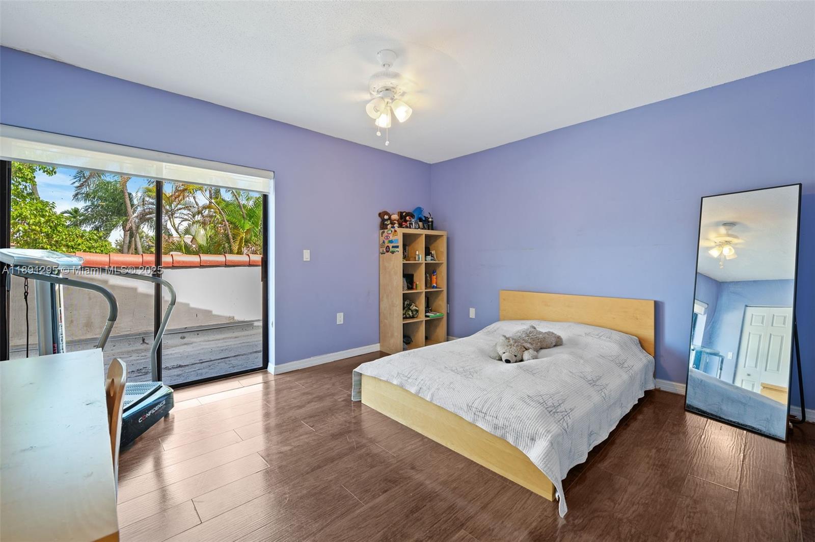 SKY LAKE VILLAS FIRST ADD - Residential