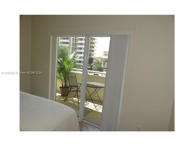 SUNSET POINT CONDO - Residential Lease