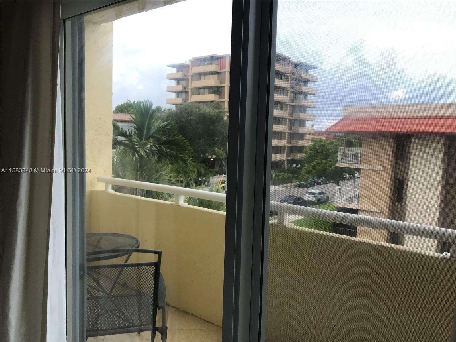 SUNSET POINT CONDO - Residential Lease