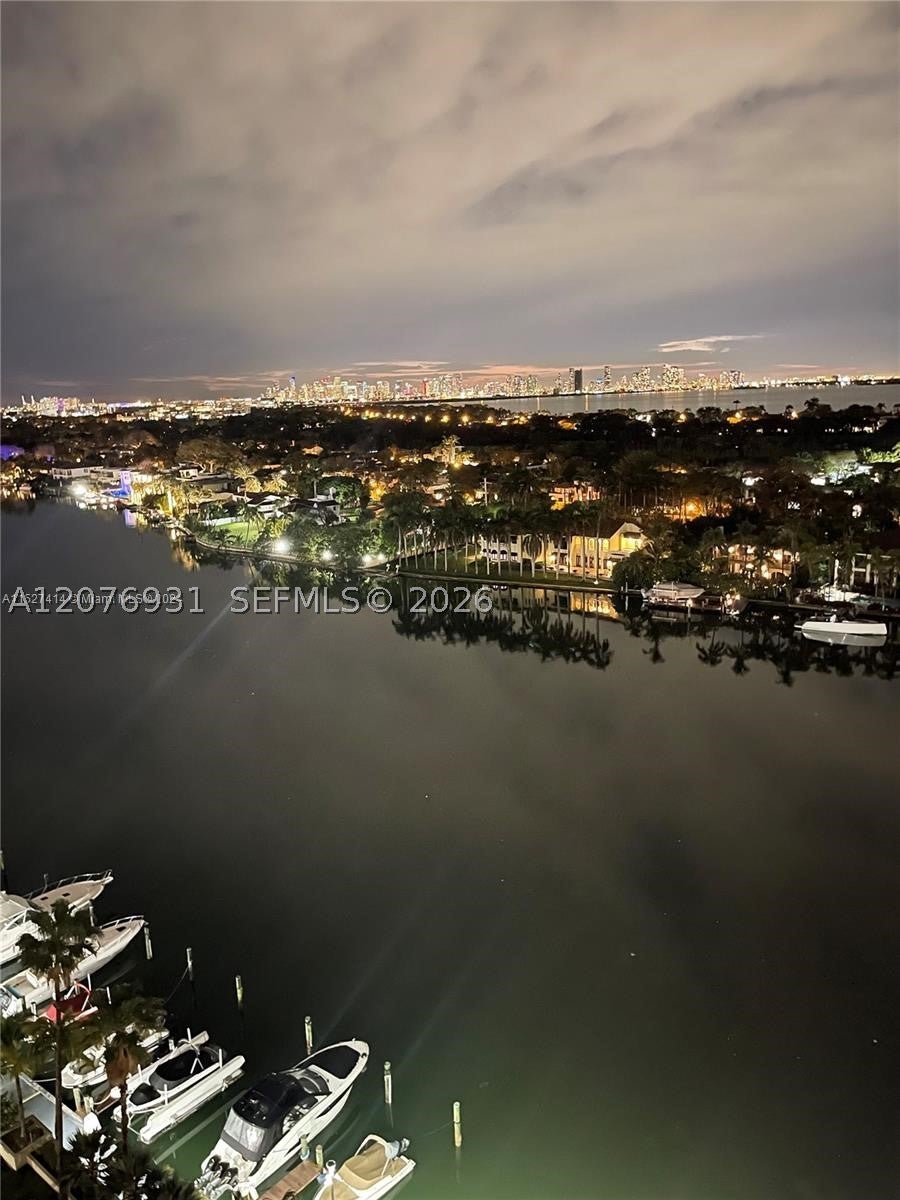 5600 Collins Ave 16P