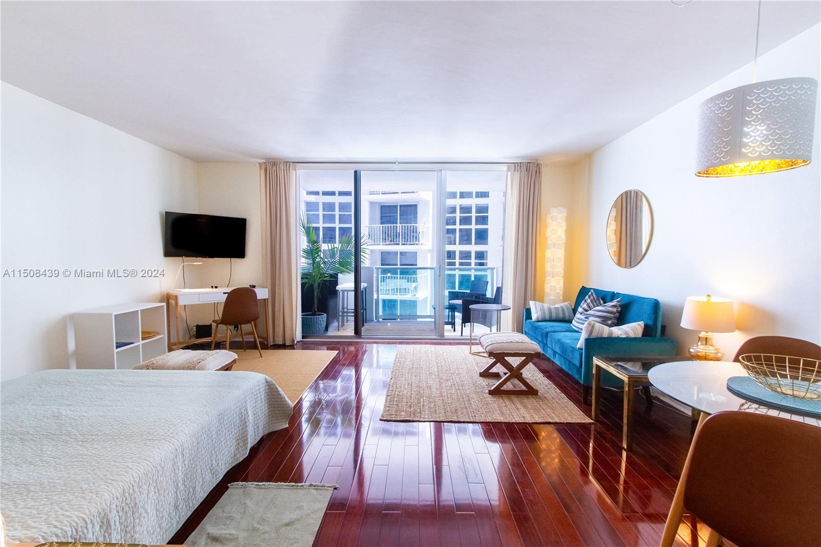 Step into this beautiful, fully furnished studio in the heart of Miami Beach. This unit offers breathtaking intracoastal views, complemented by an array of building amenities, including a pool and relaxing jacuzzi, fitness center, convenience store, business center and much more. This unit is ready to move in and comes fully equipped with cable and Wi-Fi.