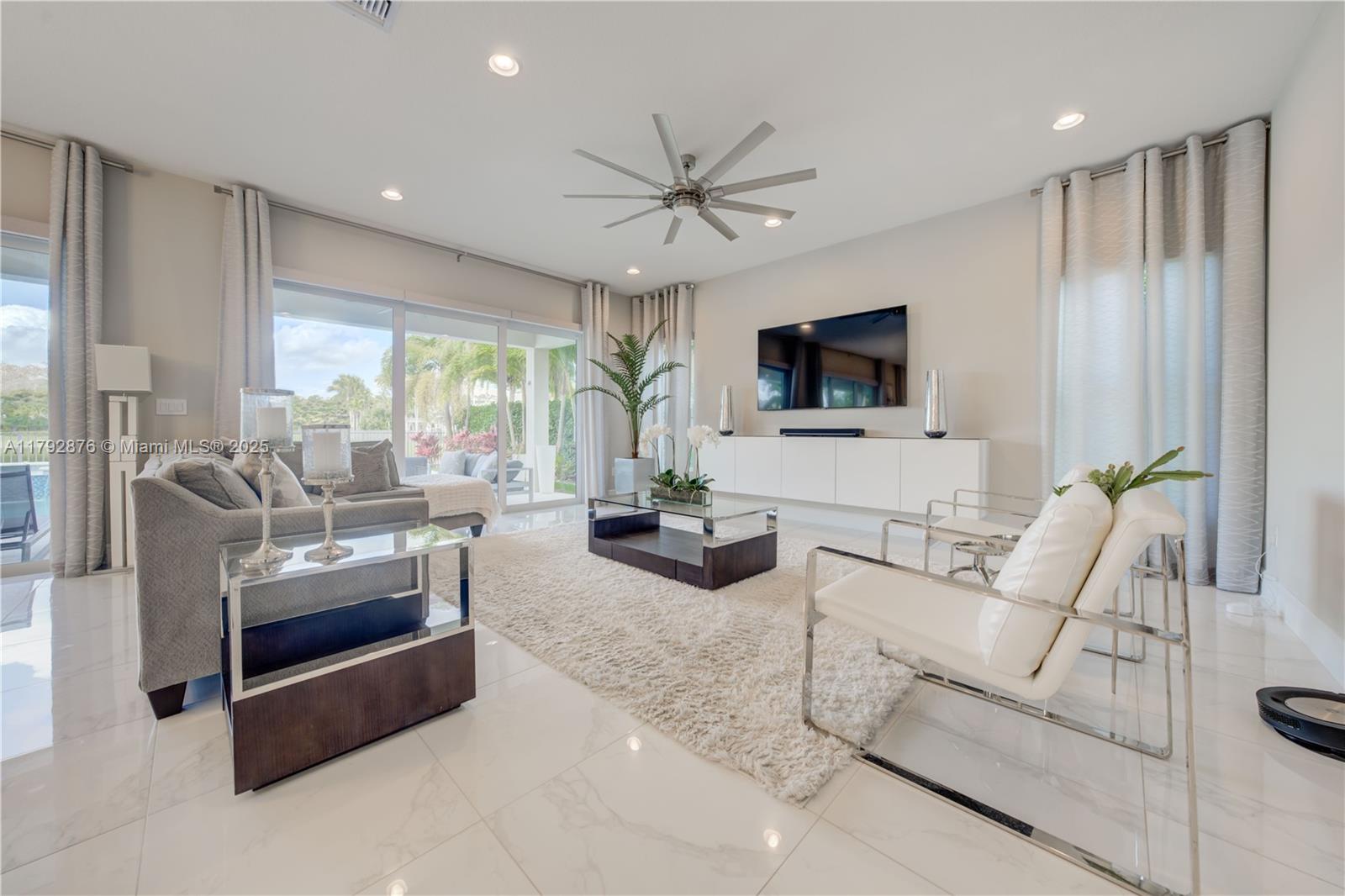 COLLIER PUD - Residential Lease