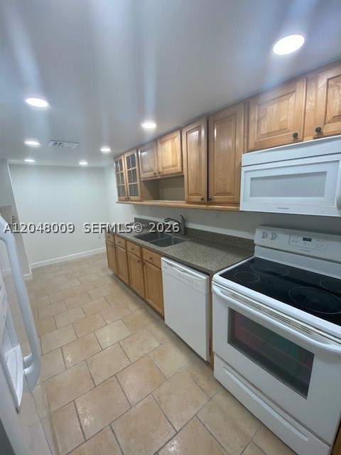 18061 Biscayne Blvd PH02