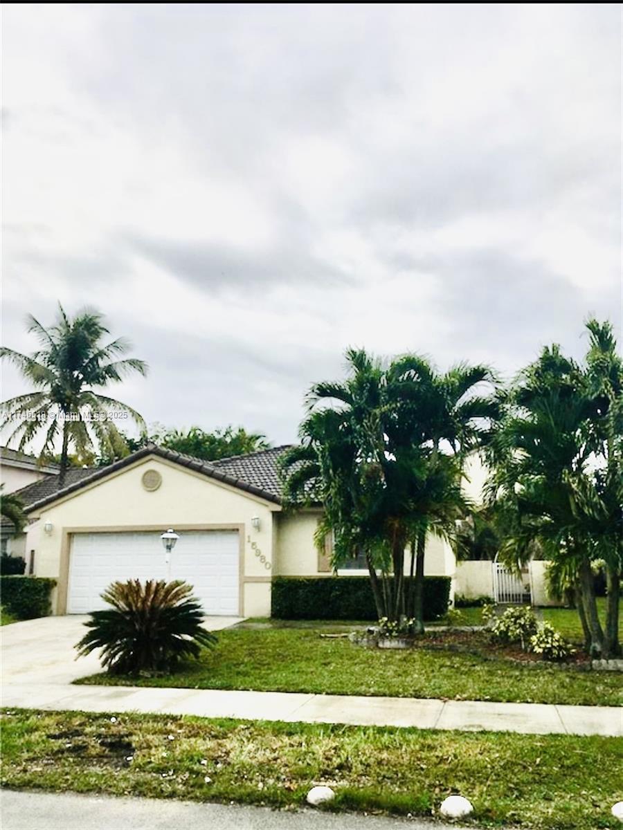 Charming 3-Bedroom Home in West Kendall – Move-In Ready!
Welcome to your new home in West Kendall! This beautifully maintained single-family home offers the perfect blend of comfort and modern upgrades. Key Features: New Roof (2021) – Peace of mind for years to come .Energy-Efficient Gas Appliances;Stove, dryer, and water heater for lower utility costs Remodeled Kitchen & Bathrooms Newer A/C Unit to stay cool year-round tiled Throughout Easy-to-maintain flooring. Double Car Garage & Large Driveway .Ample parking for family and guests. Beautiful Porch & Room for a Pool. Perfect for entertaining and enjoying the Florida sunshine. Located in a peaceful neighborhood, this home is close to parks, shopping , and dining options. It offers everything you need for comfortable Florida living