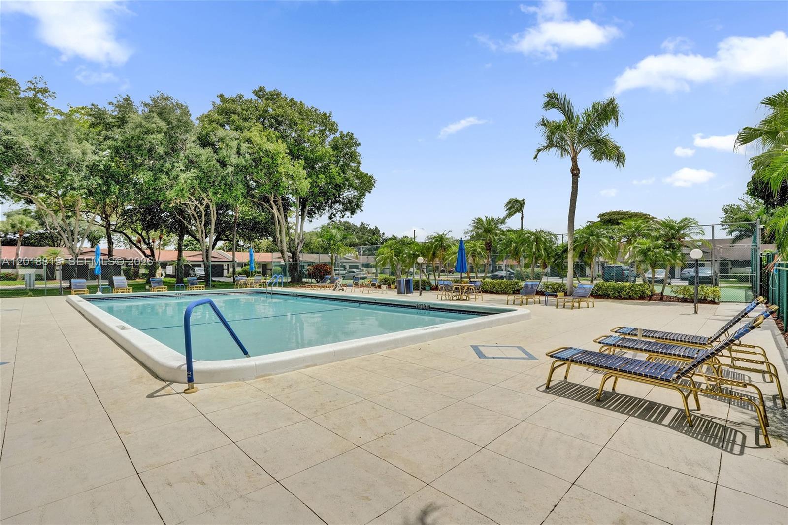 LANDINGS ON CYPRESS GREEN - Residential