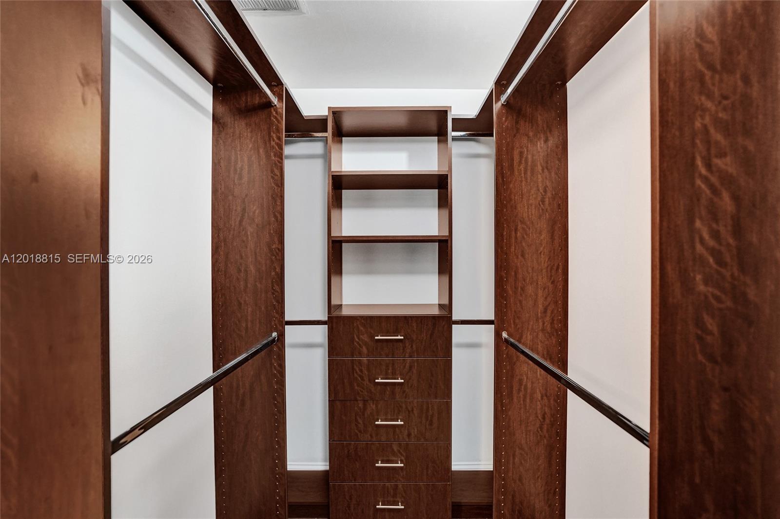 LANDINGS ON CYPRESS GREEN - Residential