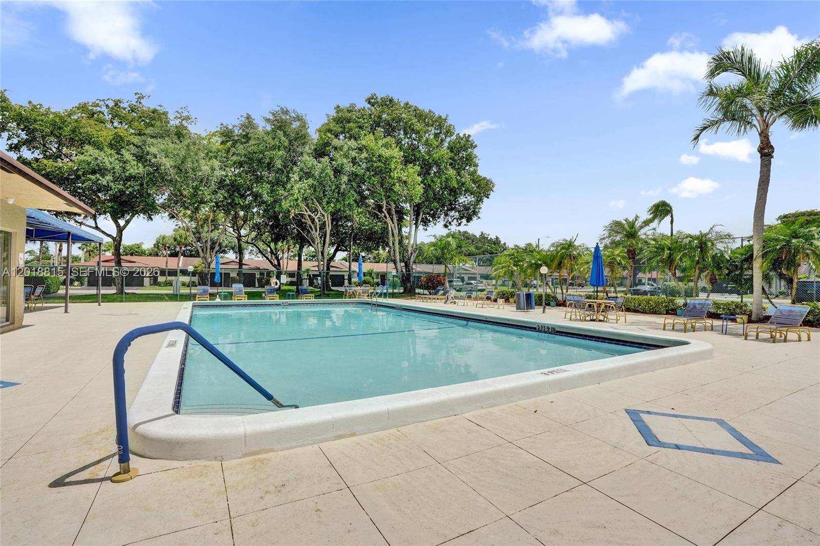LANDINGS ON CYPRESS GREEN - Residential