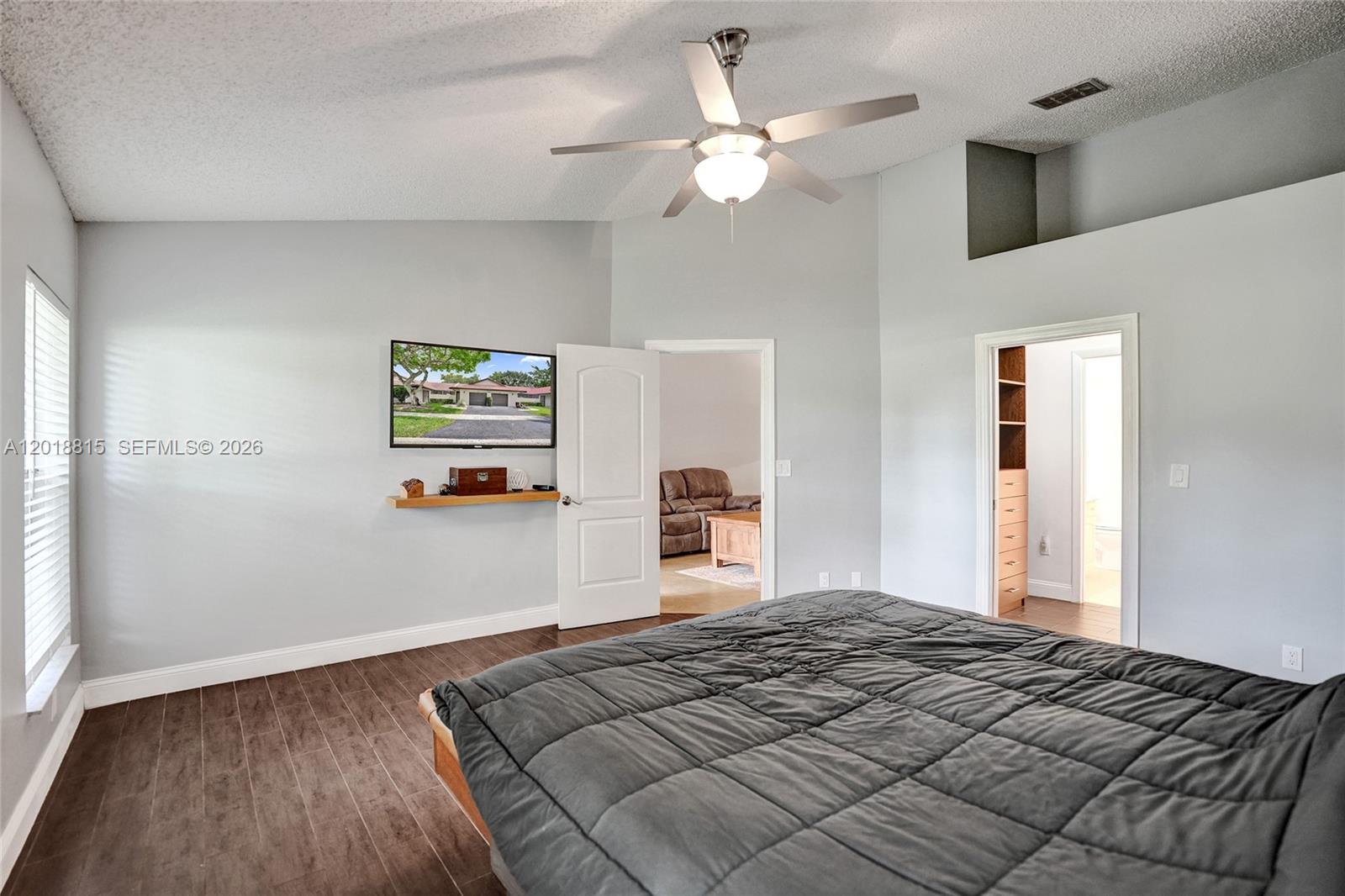 LANDINGS ON CYPRESS GREEN - Residential