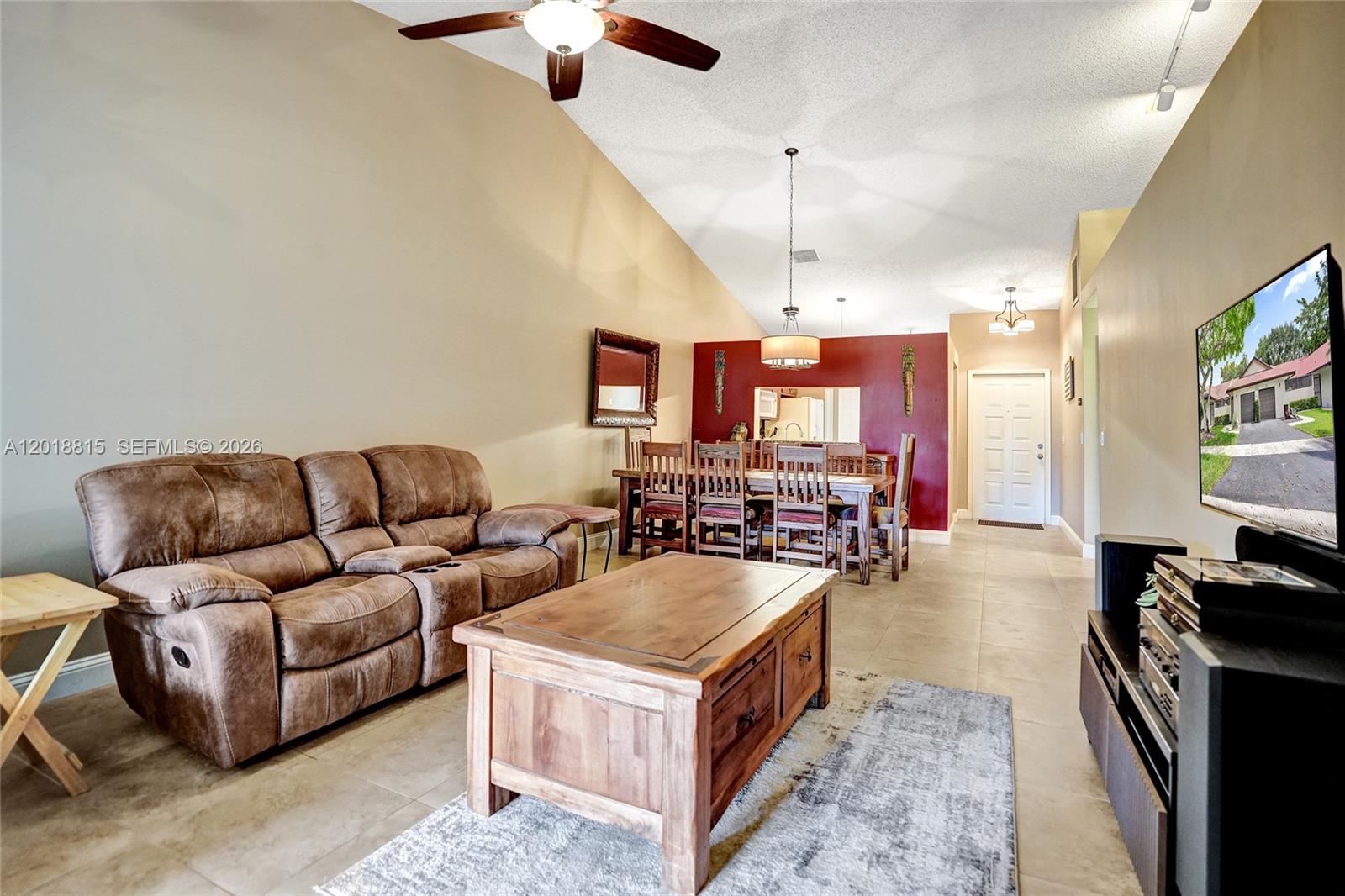 LANDINGS ON CYPRESS GREEN - Residential