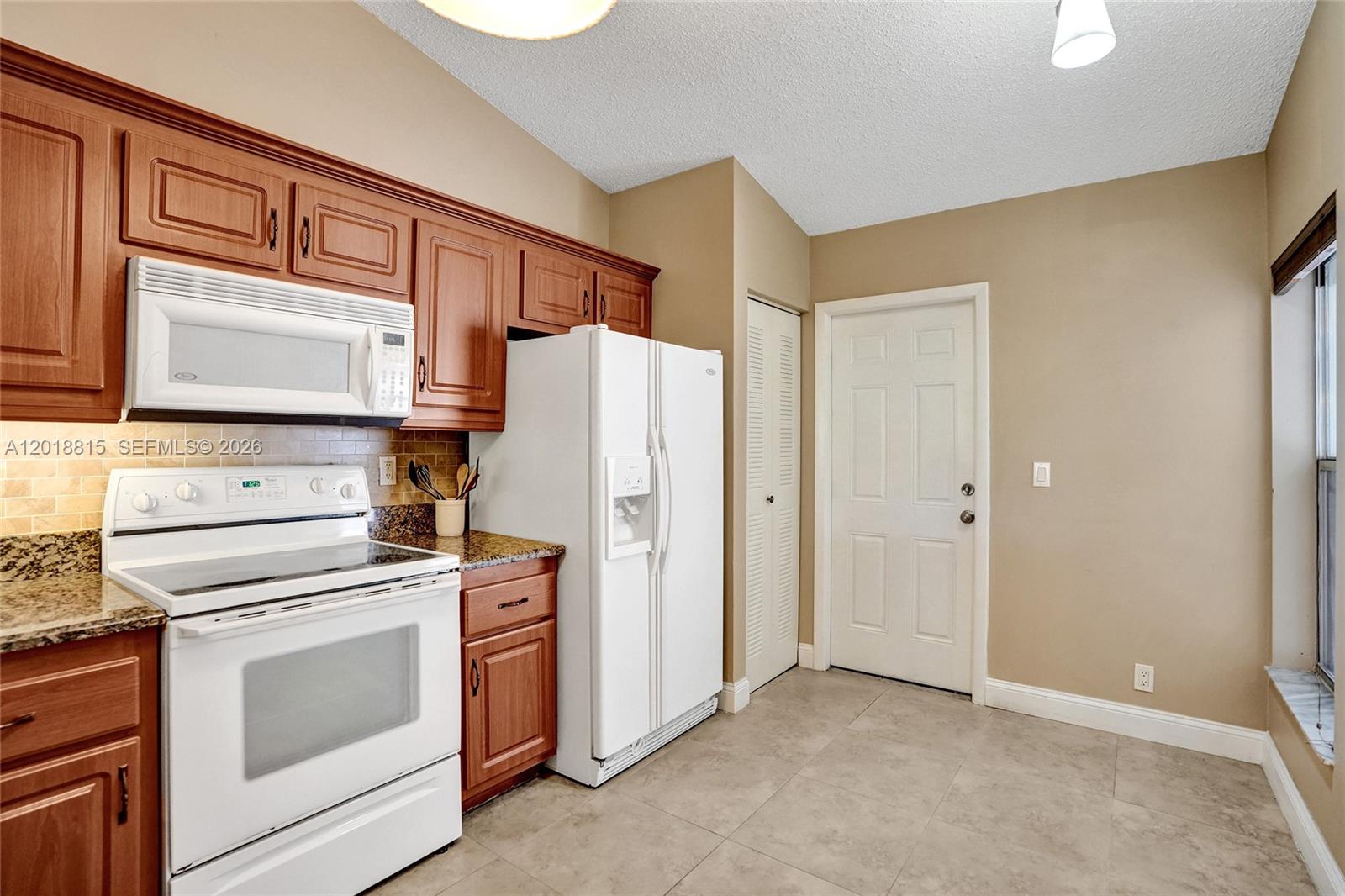 LANDINGS ON CYPRESS GREEN - Residential