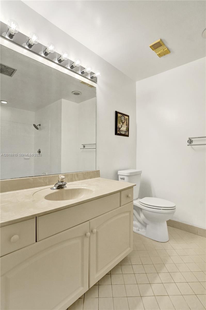 LANDINGS ON CYPRESS GREEN - Residential
