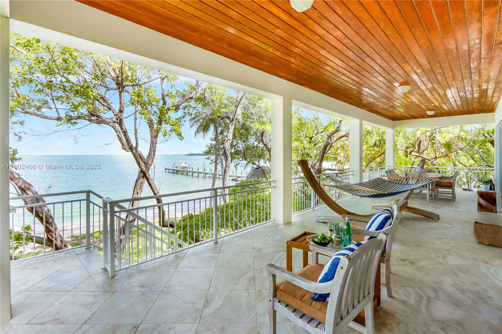 SUNSET POINT - Residential