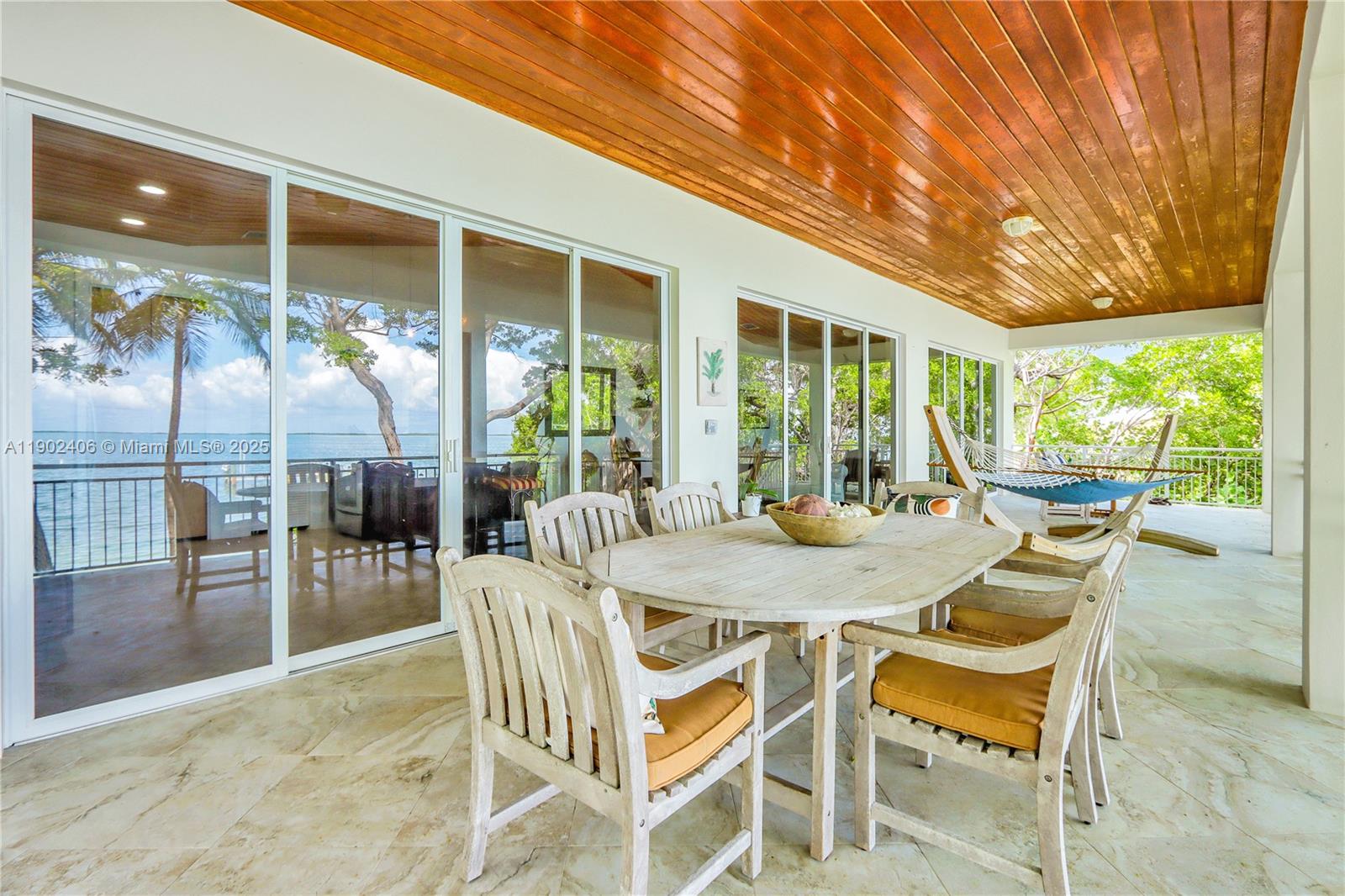 SUNSET POINT - Residential