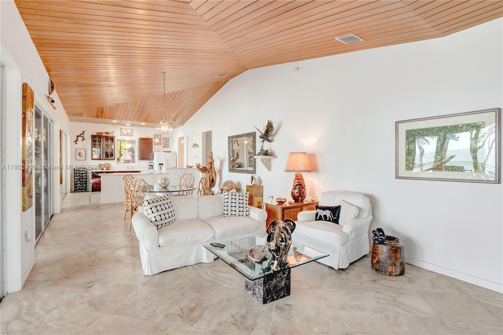 SUNSET POINT - Residential