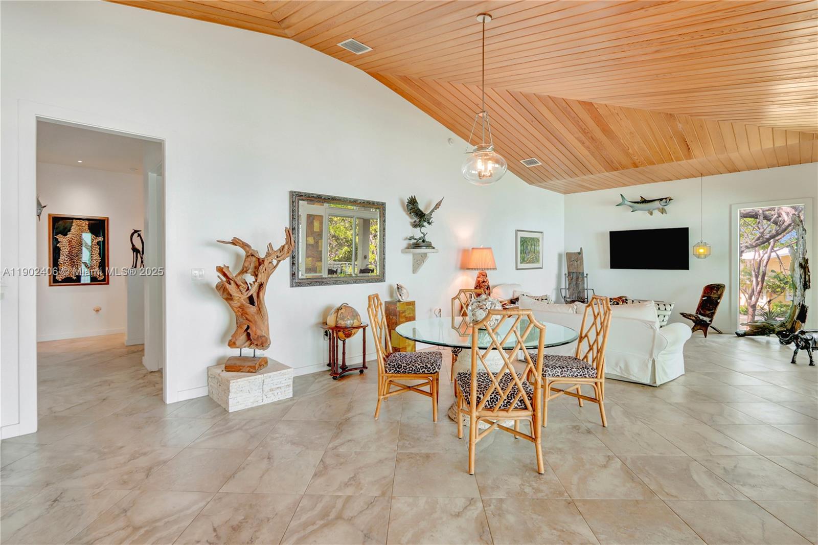 SUNSET POINT - Residential