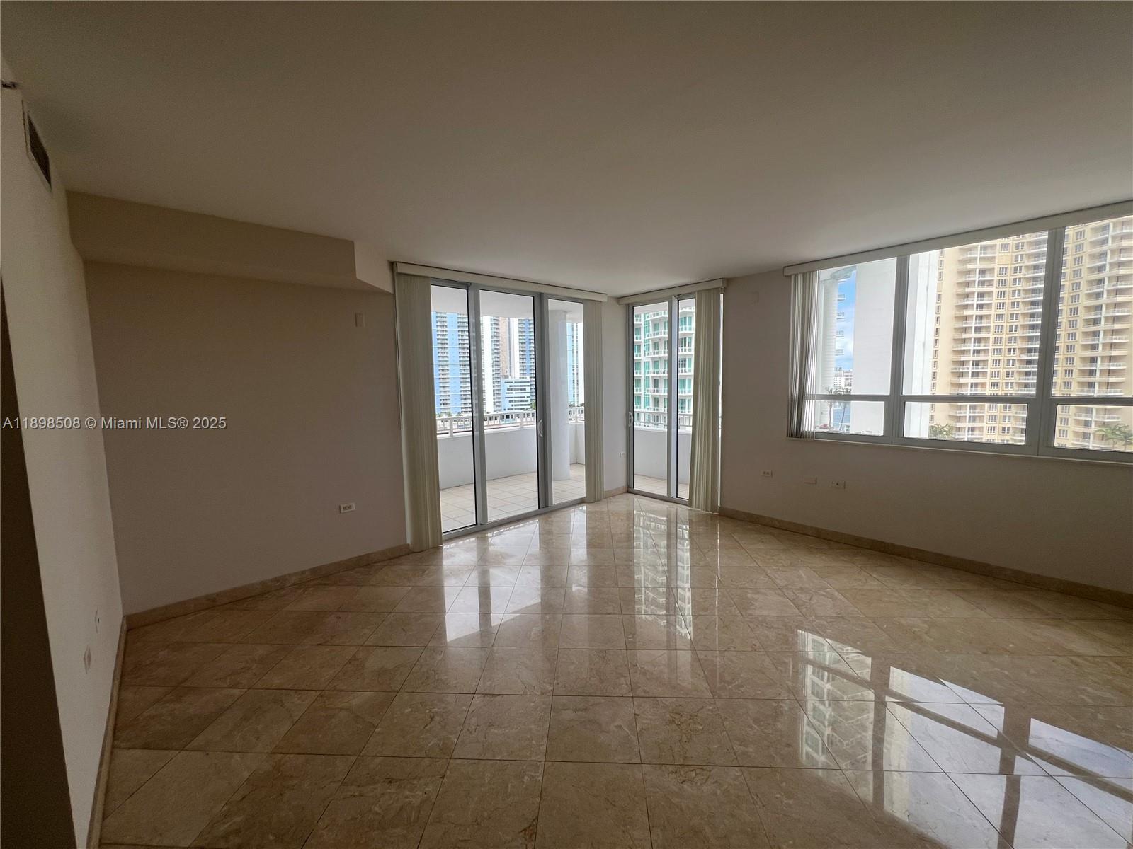 COURTS BRICKELL KEY CONDO - Residential Lease