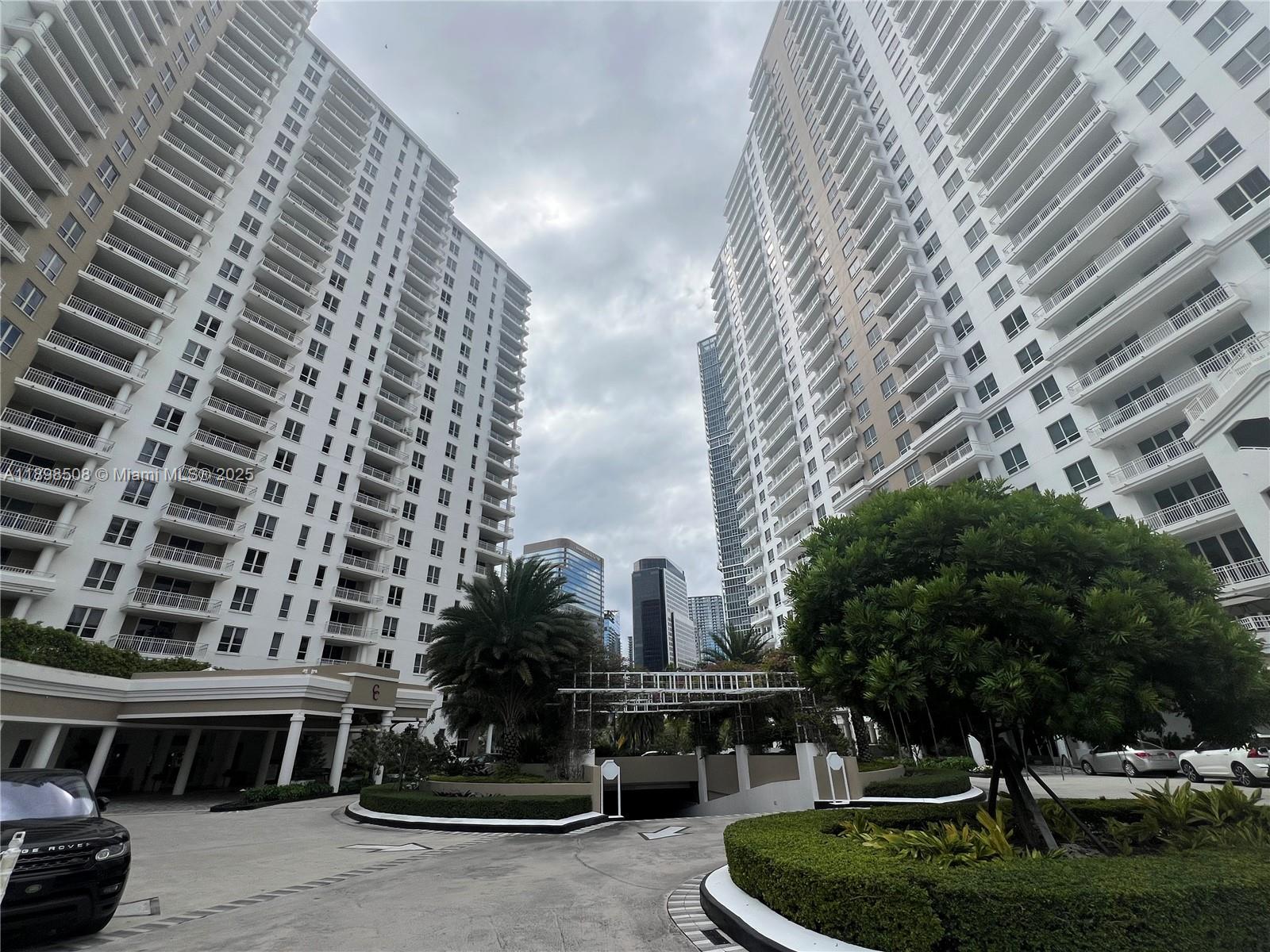 COURTS BRICKELL KEY CONDO - Residential Lease