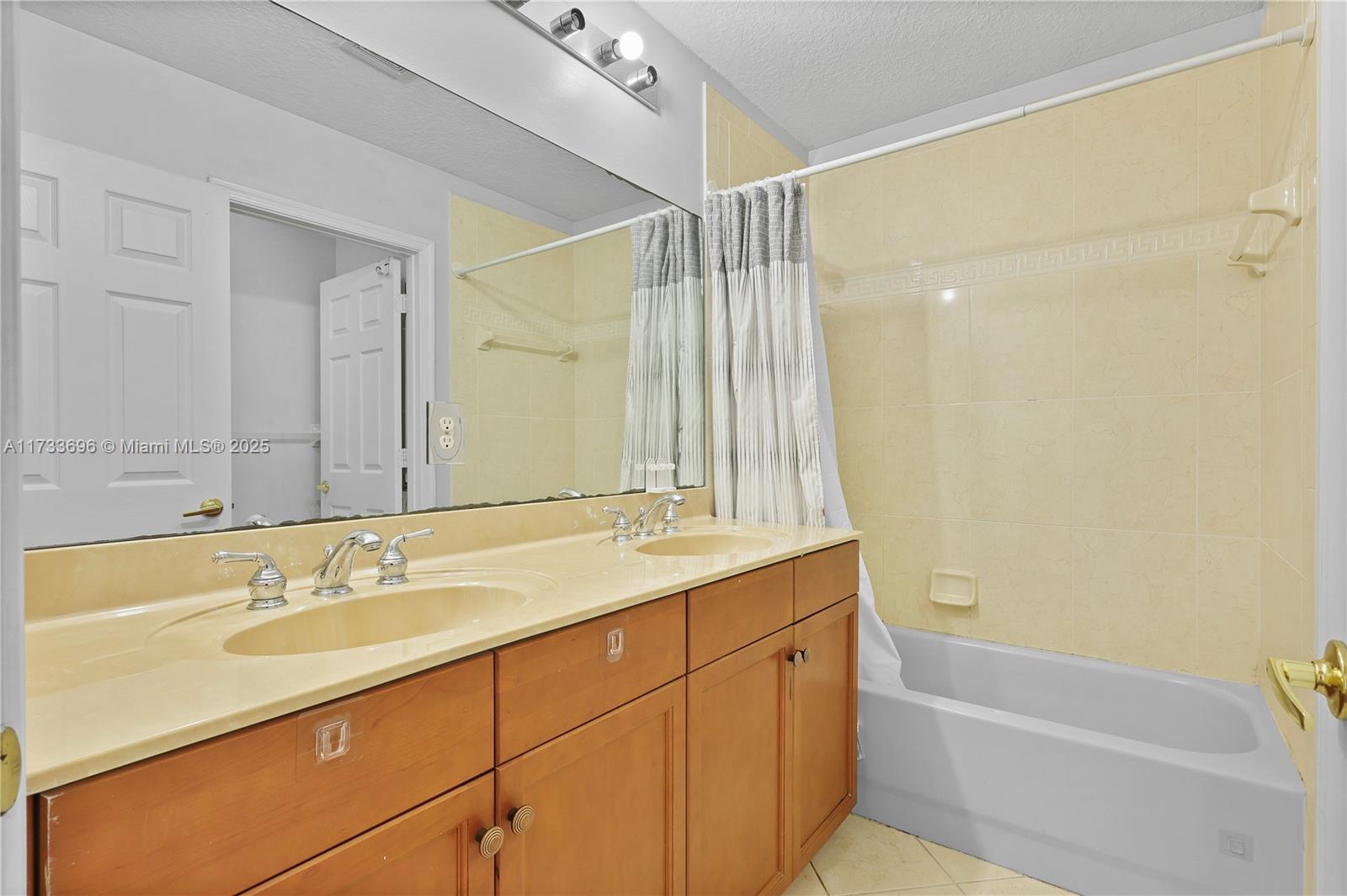 OLYMPIA 2 - Residential