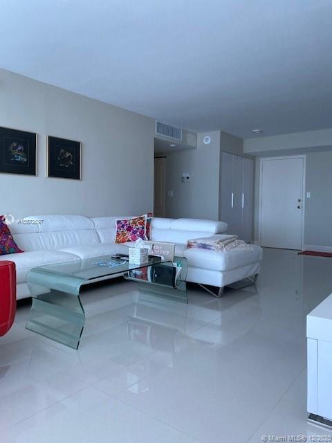 WINSTON TOWERS 500 CONDO - Residential