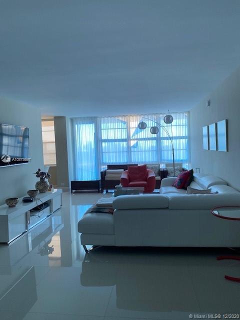 WINSTON TOWERS 500 CONDO - Residential