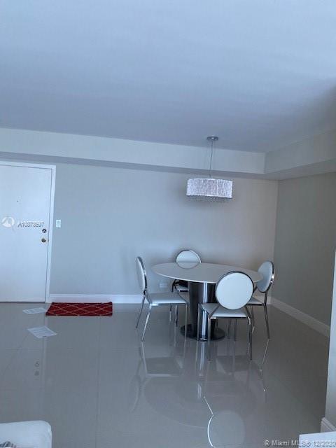 WINSTON TOWERS 500 CONDO - Residential