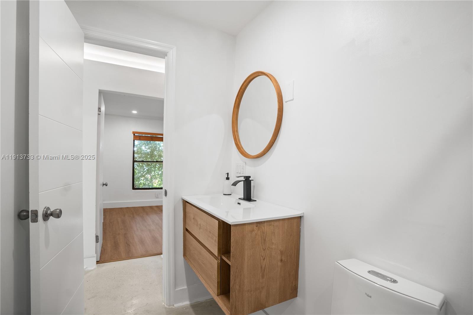 SKY LAKE HOMES - Residential