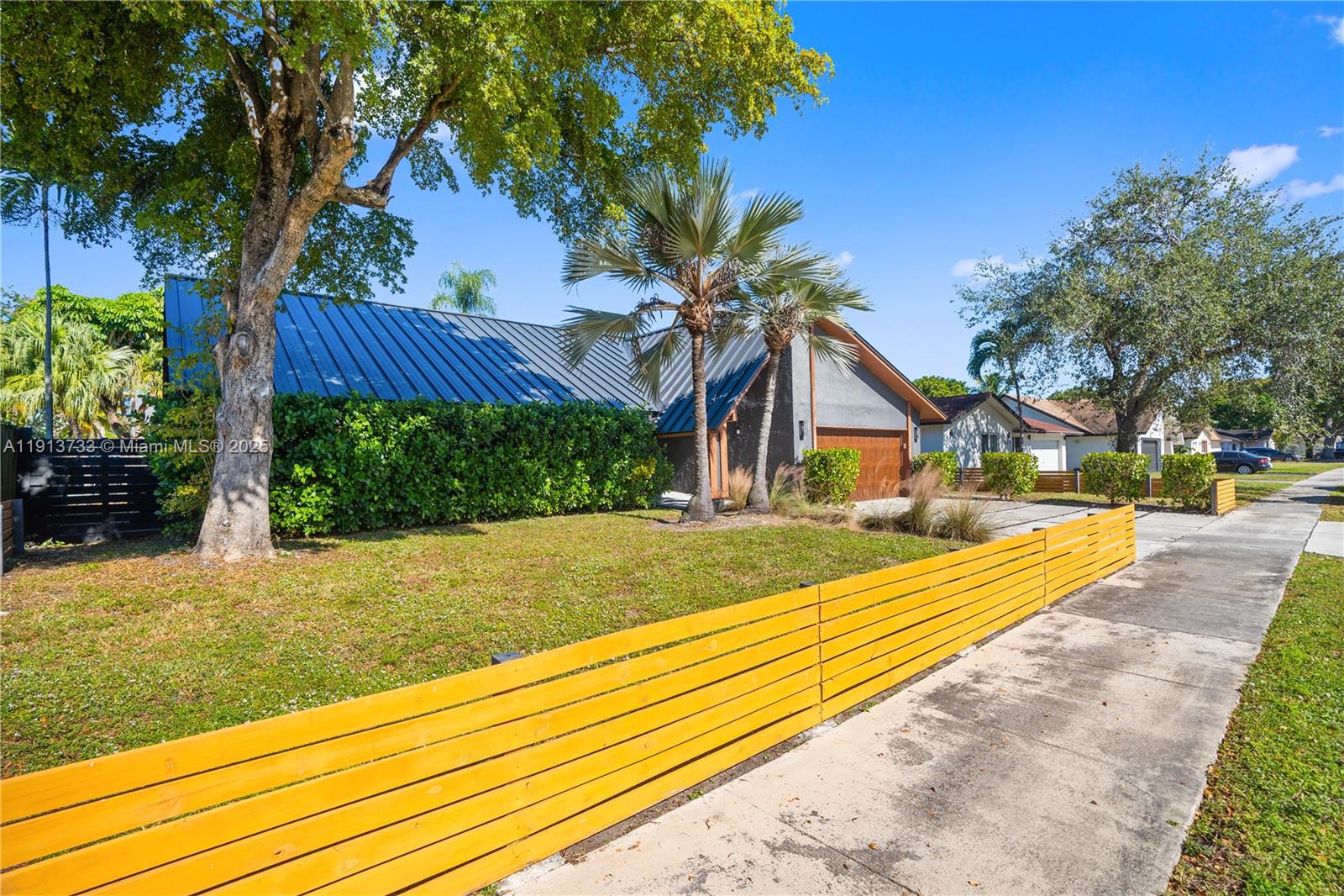 SKY LAKE HOMES - Residential