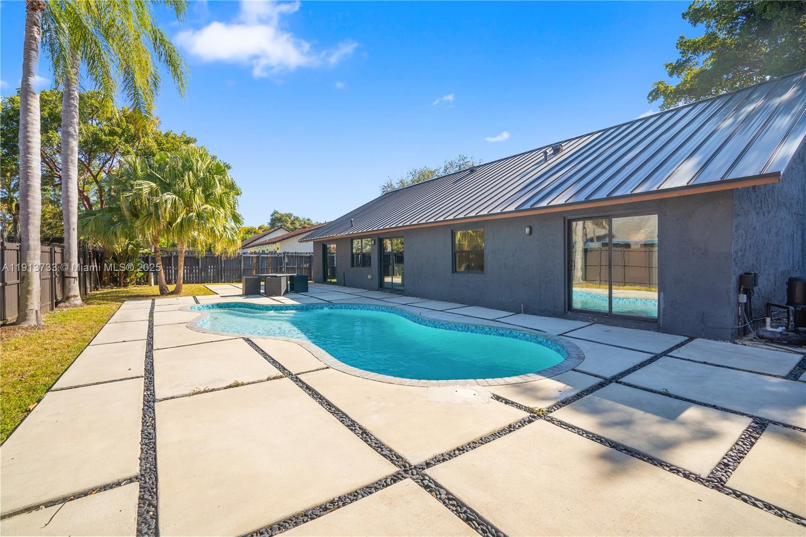 SKY LAKE HOMES - Residential