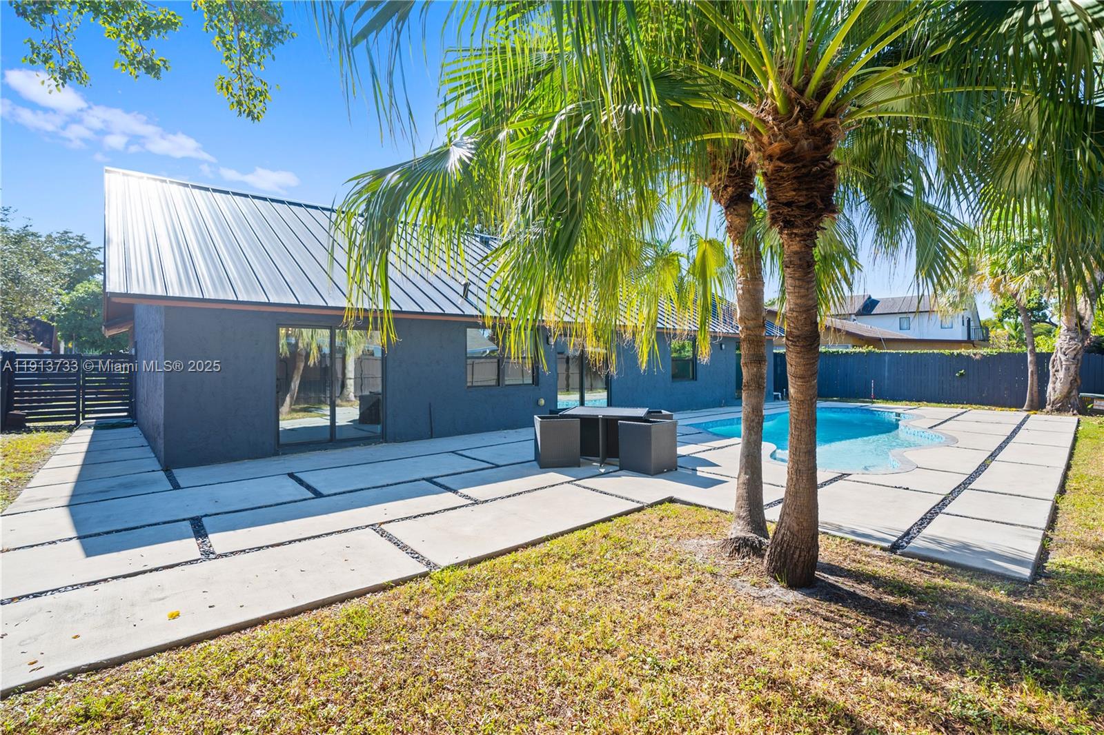 SKY LAKE HOMES - Residential