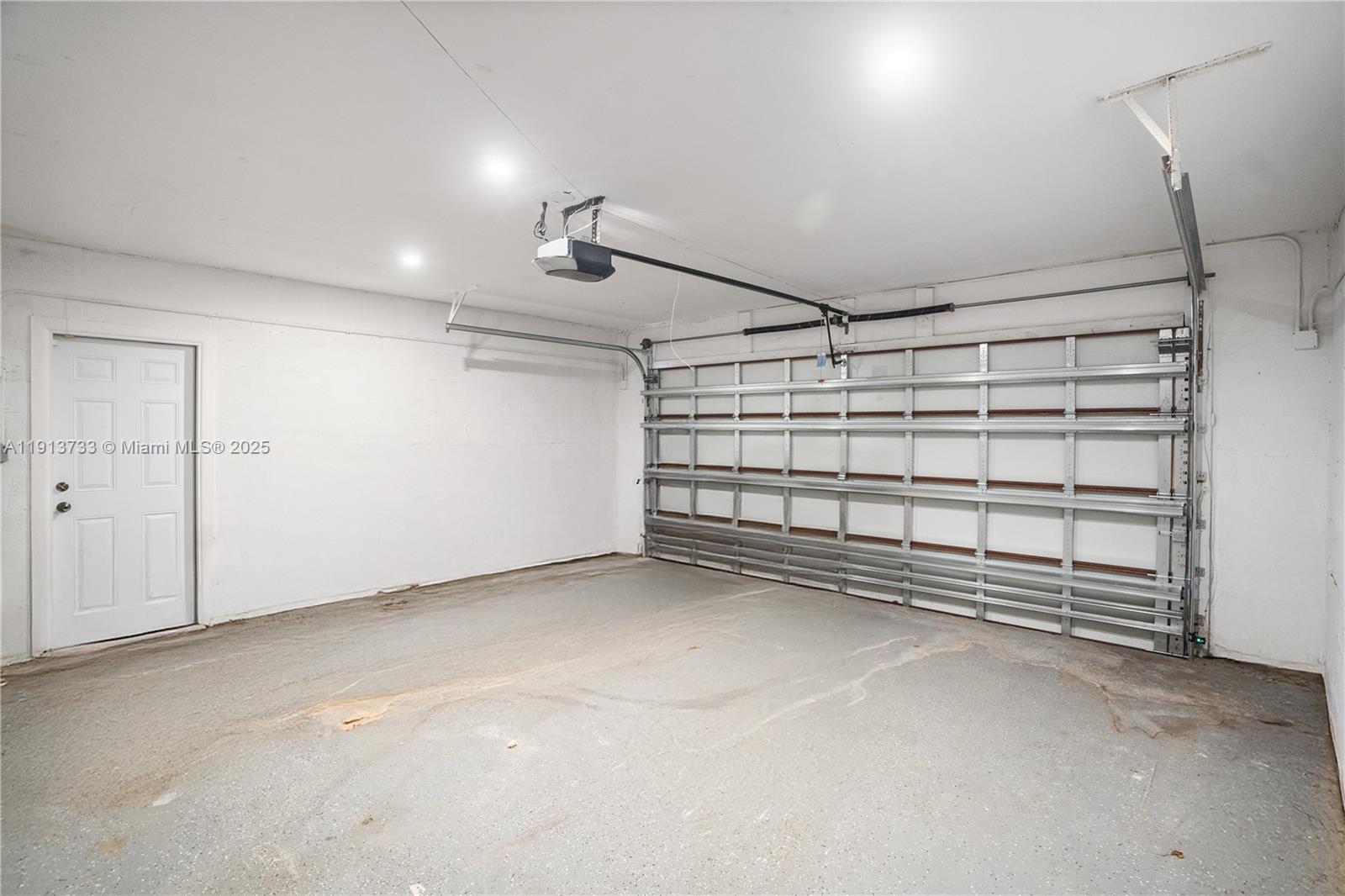 SKY LAKE HOMES - Residential