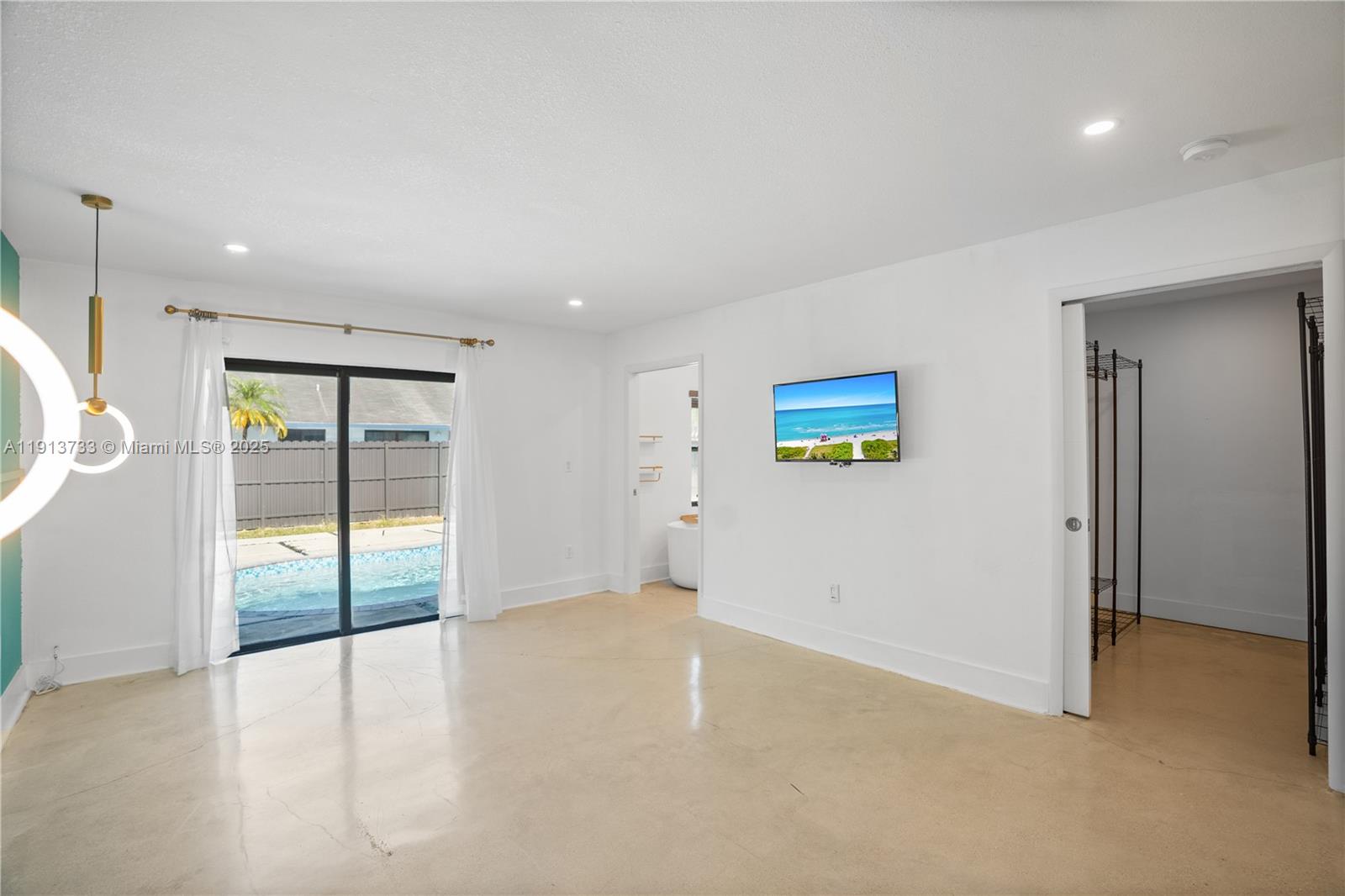 SKY LAKE HOMES - Residential