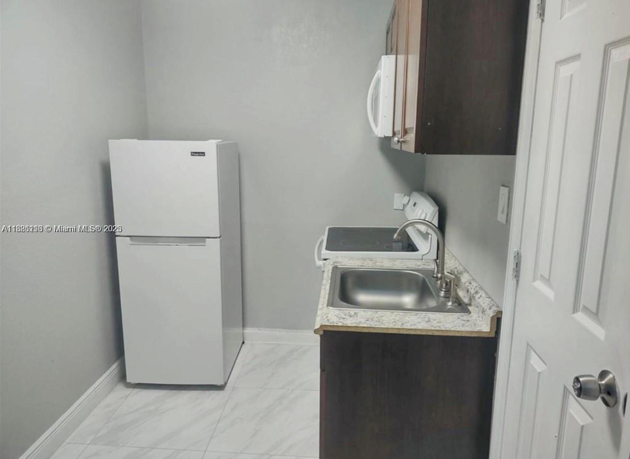 FERN SUB NO ONE - Residential Lease