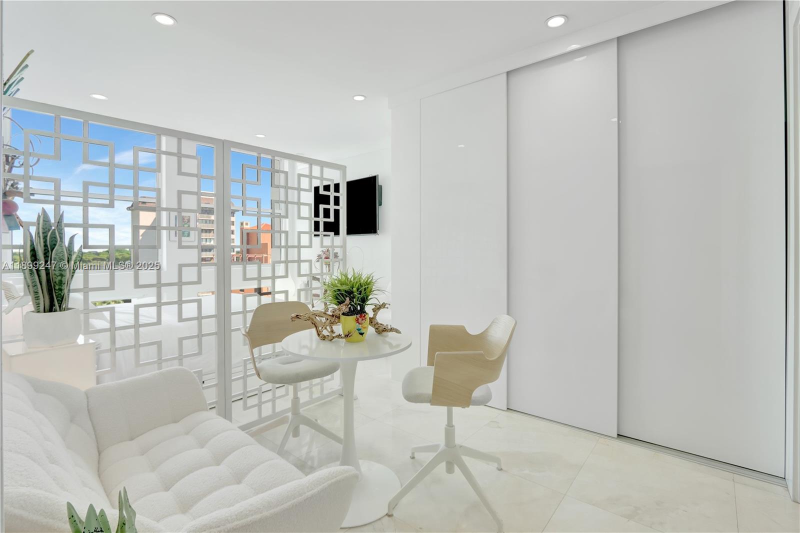 DAVID WILLIAM HOTEL CONDO - Residential Lease