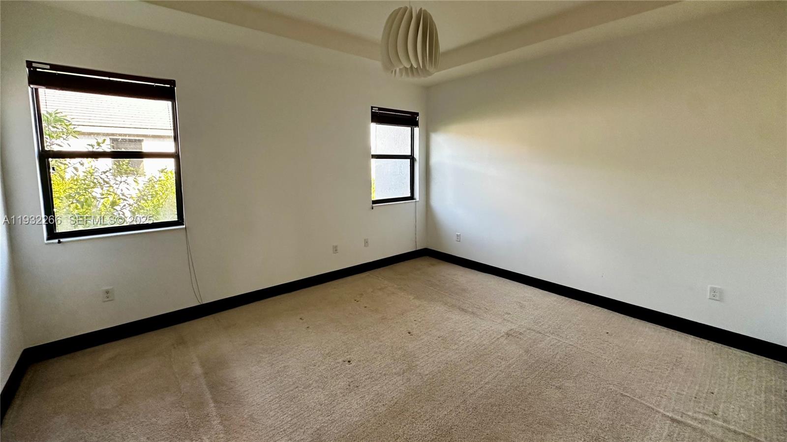 DUNNWOODY LAKE - Residential