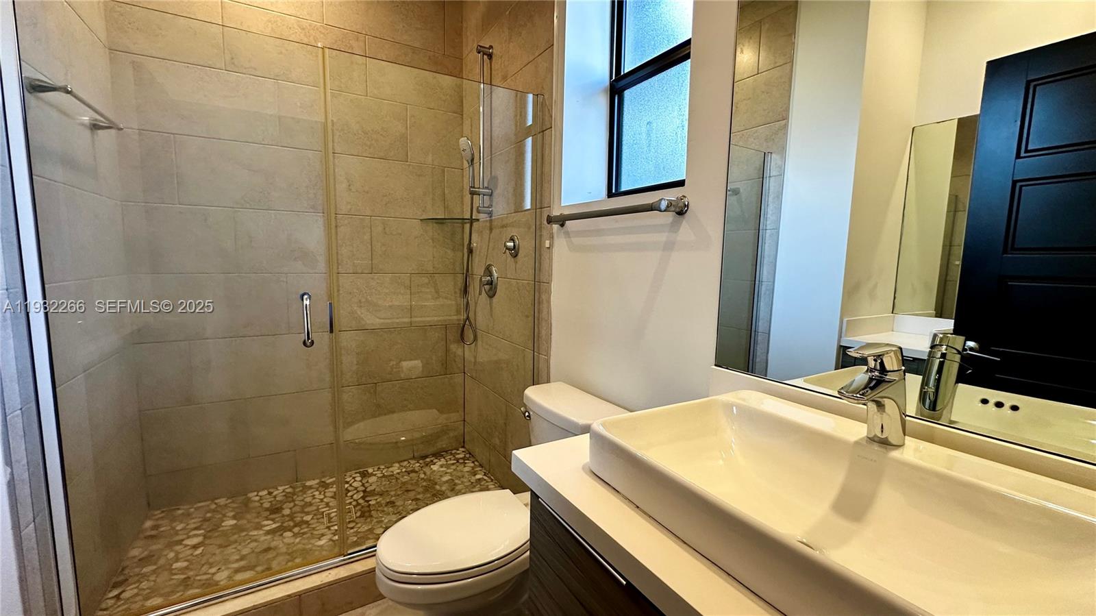 DUNNWOODY LAKE - Residential