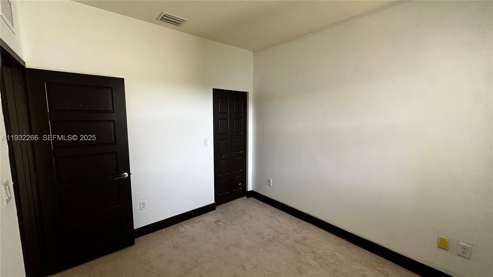 DUNNWOODY LAKE - Residential