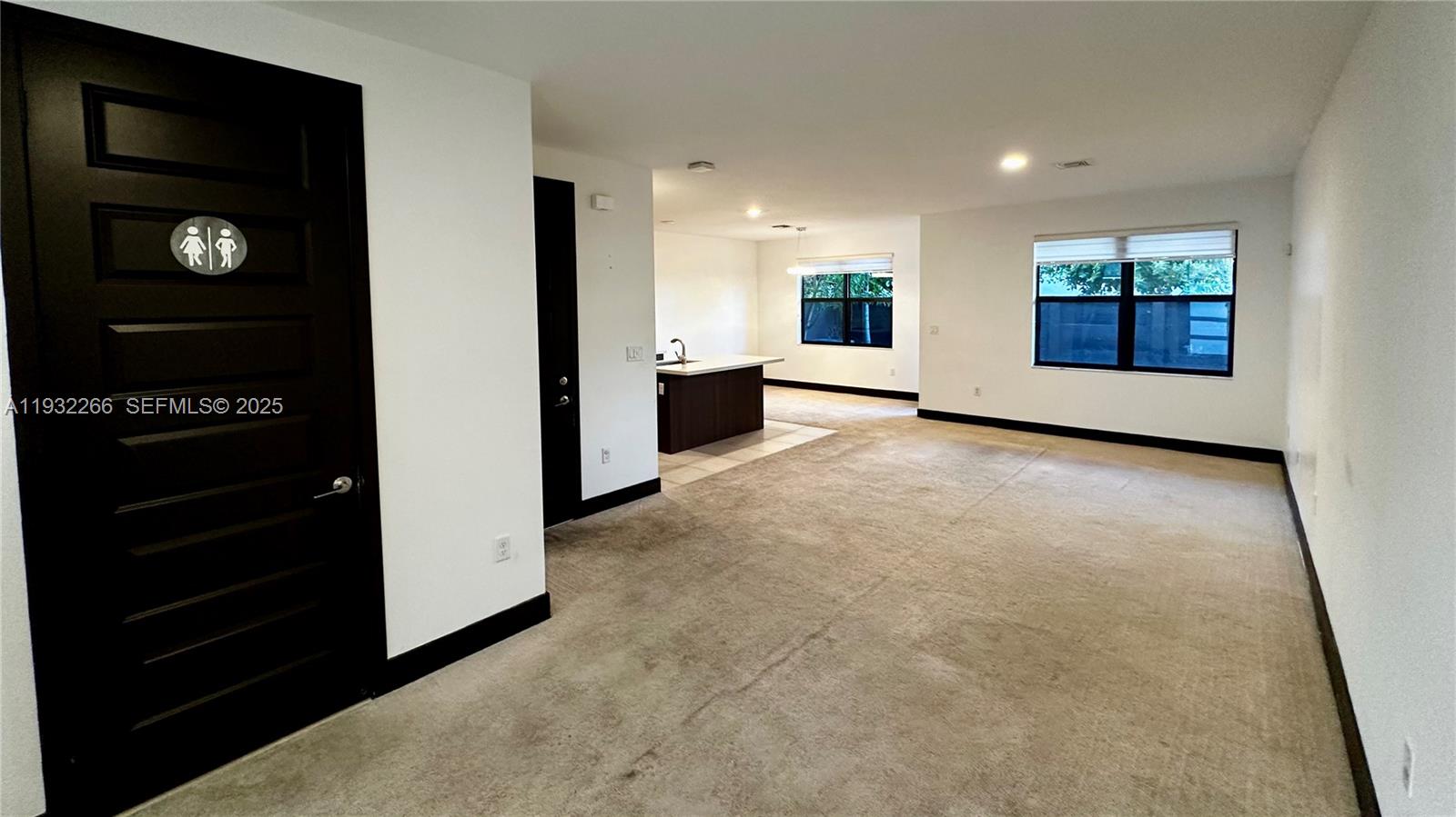 DUNNWOODY LAKE - Residential